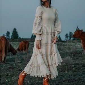 Cream / lace dress (worn once)